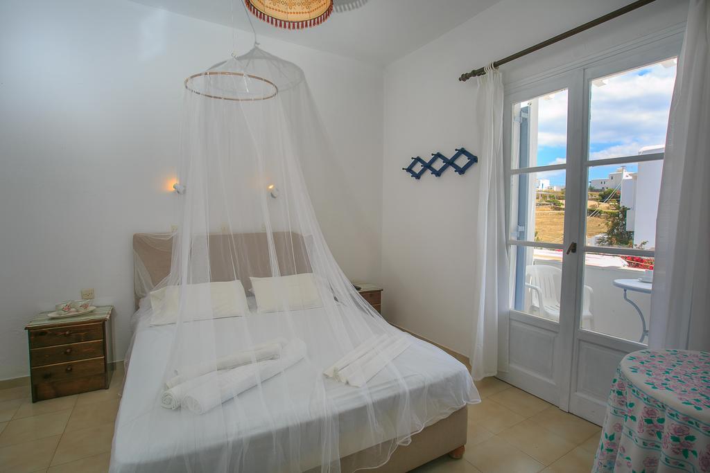 Paros Rita Studios Piso Livadi Rom bilde